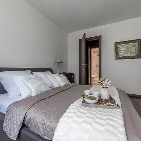 Apartment P&o Patria *
