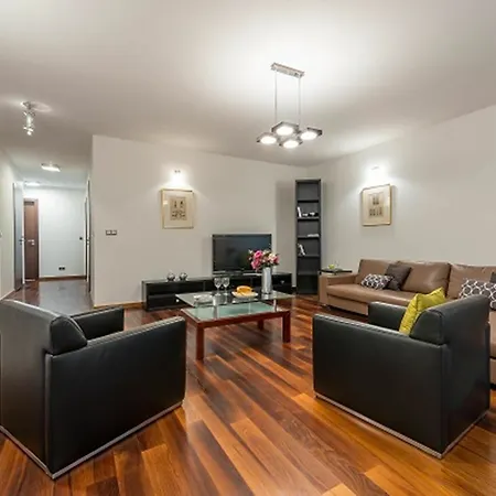 P&o Patria Apartament *